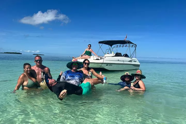 4 Hours 22' Hurricane Deck Boat Rental in Key West - Primary Image