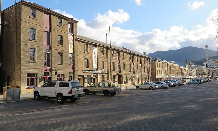 Image 6: Old Hobart Pub Walking Tour