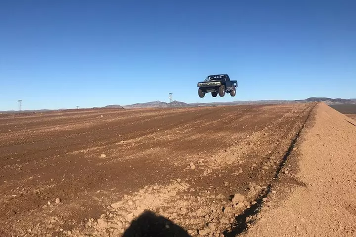 Off Road Racing: 7 Laps