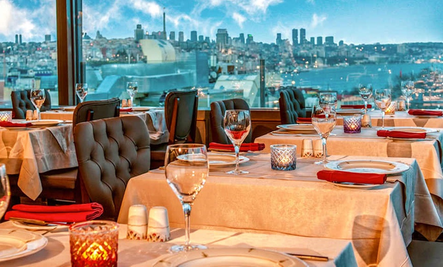 Image 1: ✈ TURKIJE | Istanbul - Yasmak Sultan 4*, 2 nachten - Stadscentrum