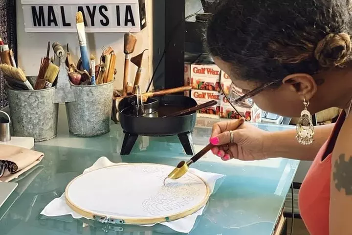 Painting Activity and Create Batik Art with a Malaysian Artist