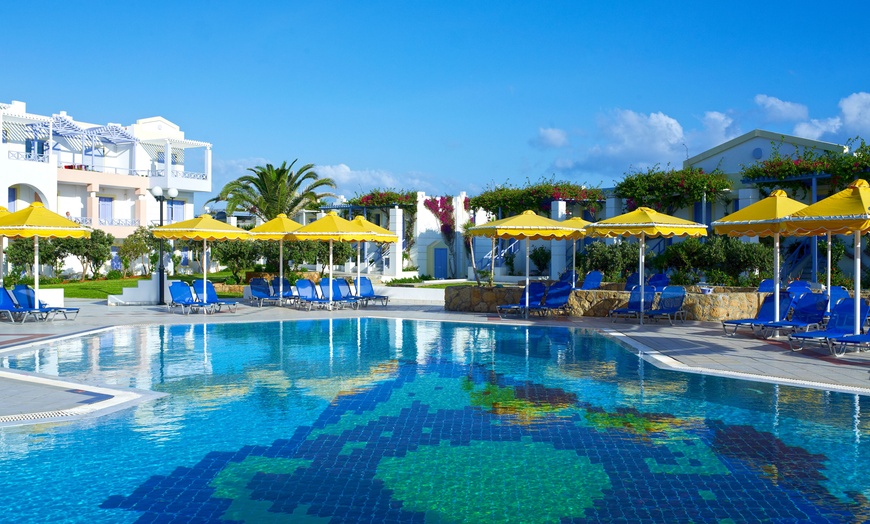 Image 4: ✈ KRETA | Anissaras - Serita Beach 5* - All-inclusive