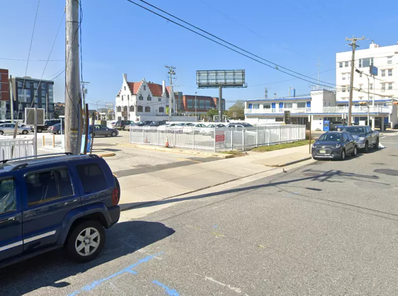 Parking at 3601 Boardwalk Lot