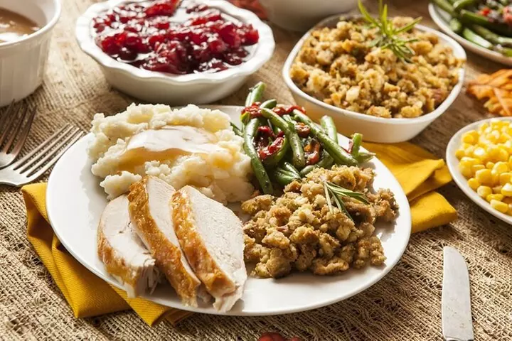 From Ma'alaea Harbor: Thanksgiving Dinner Cruise Aboard Calypso - Primary Image