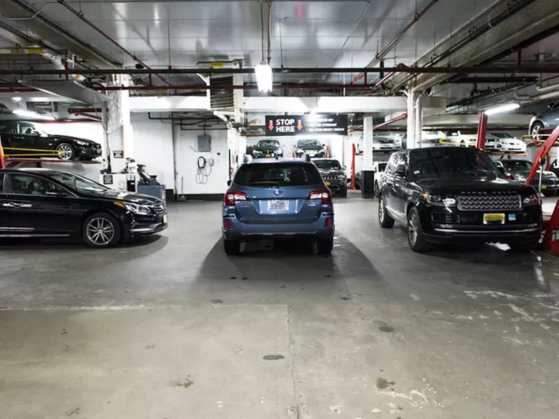 Parking at iPark - 555 W. Garage Corp.