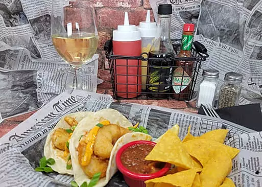 5% Cash Back at Hook & Line Pub