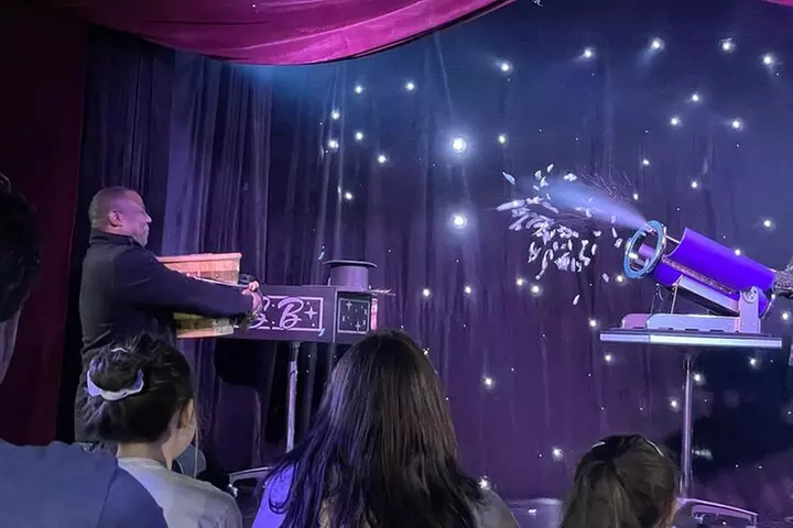 Unbelievable Magic Show - Starring Steven Best