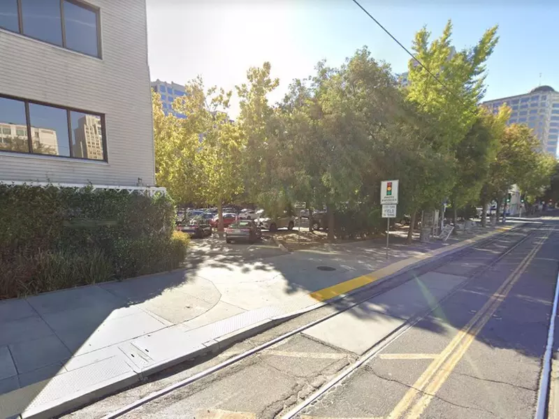 Parking at Goose Lot