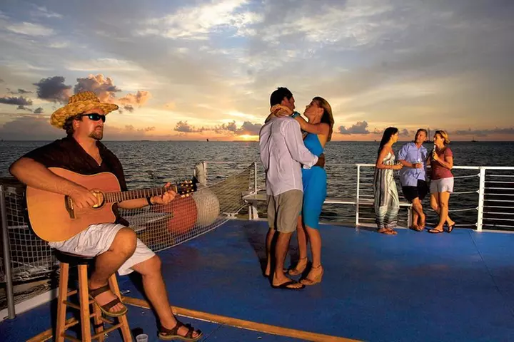 Key West Sunset Sail with Live Music, Drinks and Appetizers