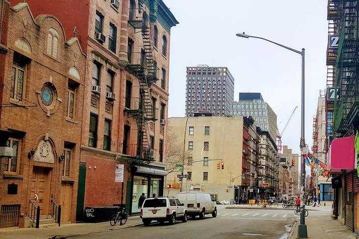 Tenement History and Immigrant Life in the Lower East Side - Primary Image