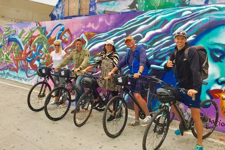 Los Angeles: Hollywood Sign Electric Bike Tour