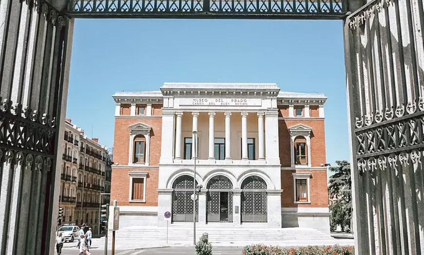 Image 5: Entrada sin colas al Museo del Prado y recorrido privado por Madrid...