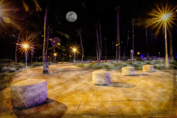 Miami Haunted South Beach Walking Ghost Tour