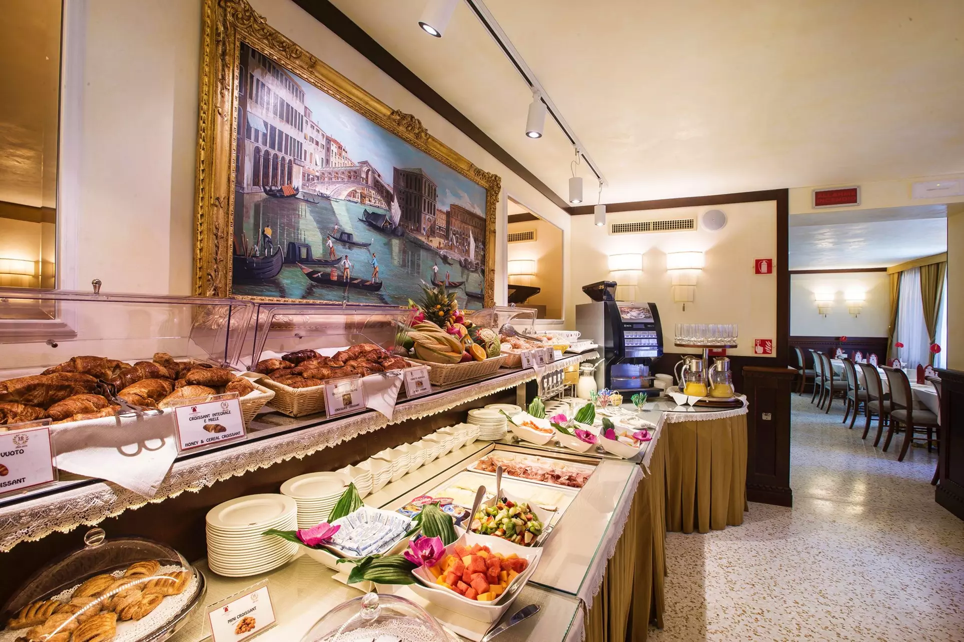 ✈ ITALY | Venice - Ai Mori D'oriente 4*, 2 nights - City break