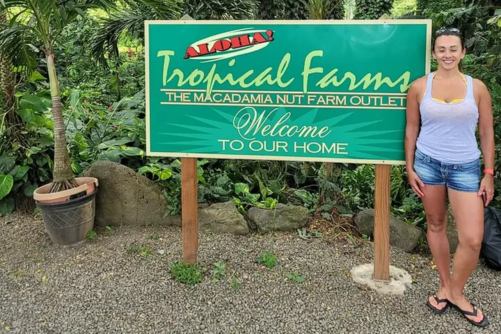 Byodo In Temple, Waimea Botanical Garden-Waterfall: Includes Fees