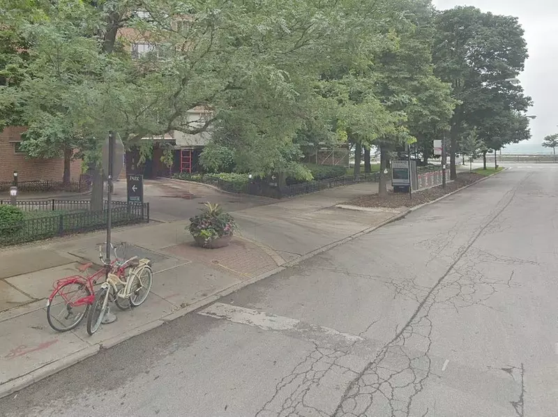 Parking at 1350 N. Lake Shore Dr. Garage - Valet - Second Medium