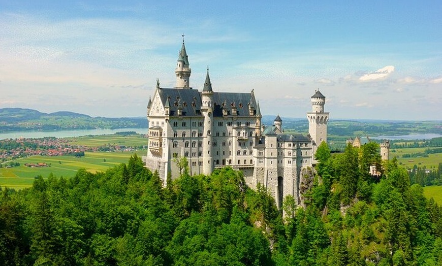 Image 13: Chauffeurservice Schlössertour München Neuschwanstein Linderhof