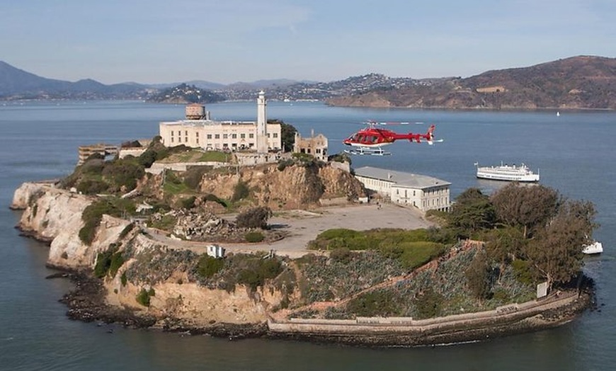Image 2: San Francisco Vista Helicopter Tour