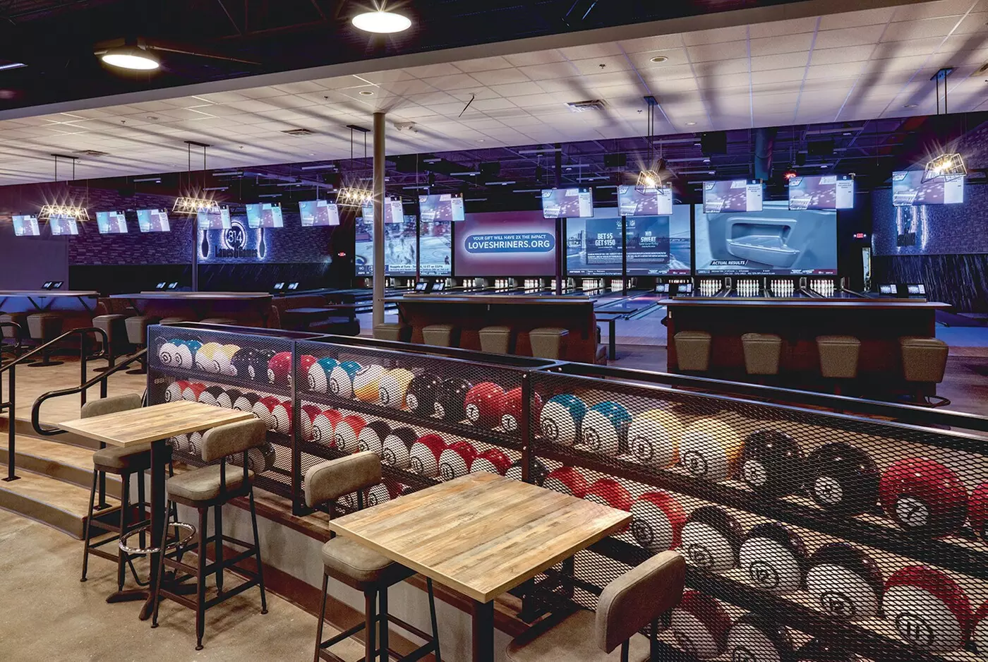 $25 For 1 Hour Of Regular Bowling For 4 People Including Shoes (Reg...