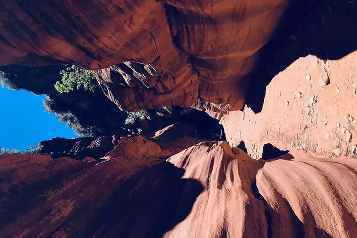 Peekaboo Slot Canyon 4WD Tour