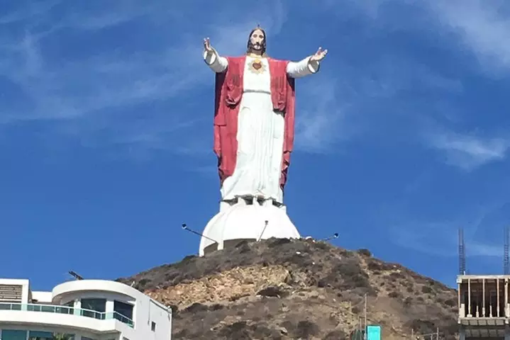 Puerto Nuevo Lobster, Margaritas and Mariachi Private Tour