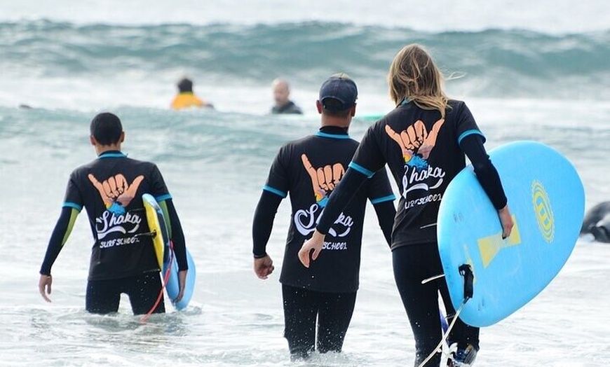 Image 3: Clase de Surf Grupal en Playa de Las Américas con Fotografías