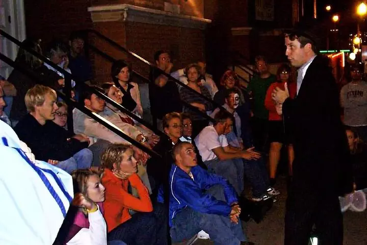 Haunted Nashville Night-Time Walking Tour with Costumed Guide