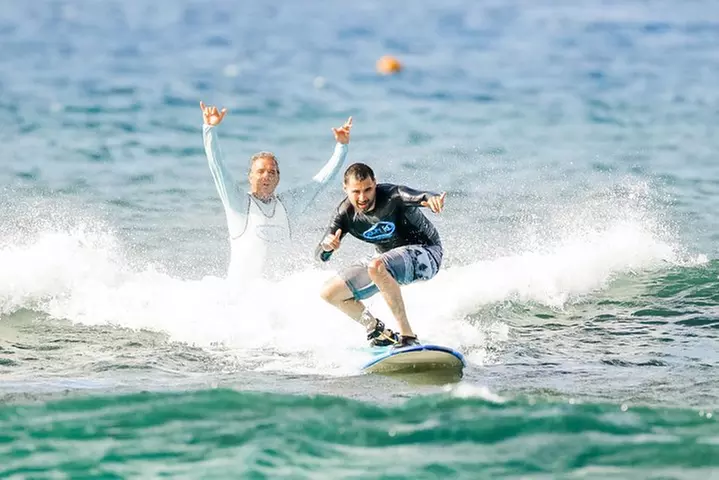 2 Hour Beginner Group Surf Lessons - Primary Image