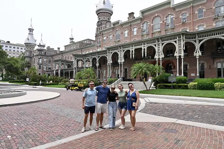 Locally-Guided Tampa Sightseeing Tour in Street-Legal Golf Cart