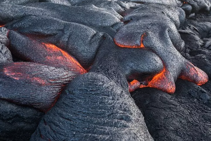 Hawaii Volcanoes National Park Self-Guided Driving Audio Tour