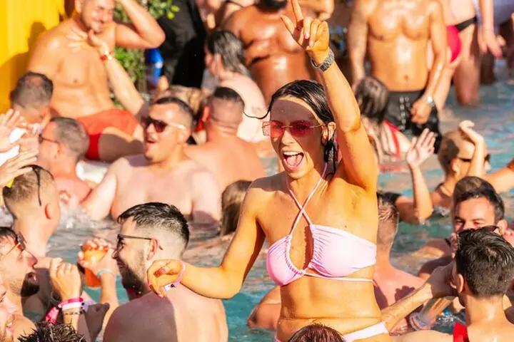 Vegas Party Passport: 3 Clubs & Pool Parties Access