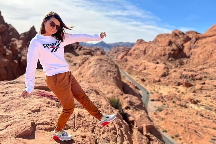 Valley of Fire and Red Rock Canyon Day Tour from Las Vegas