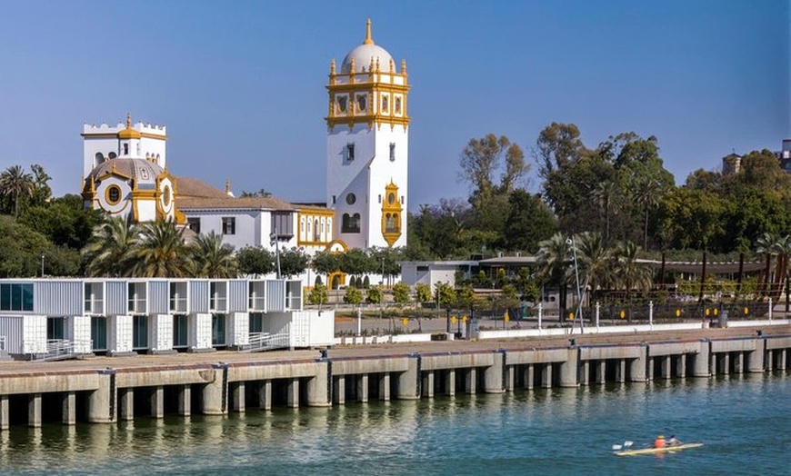 Image 6: Travesía en barco por el río Guadalquivir en Sevilla