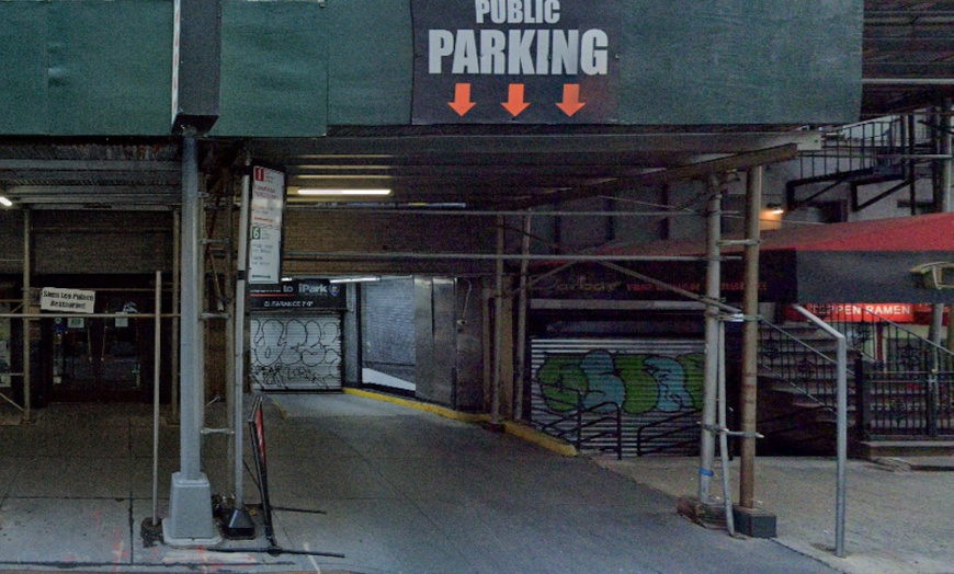 Image 3: Parking at iPark - 155 E. 55th St. Parking Corp. Garage