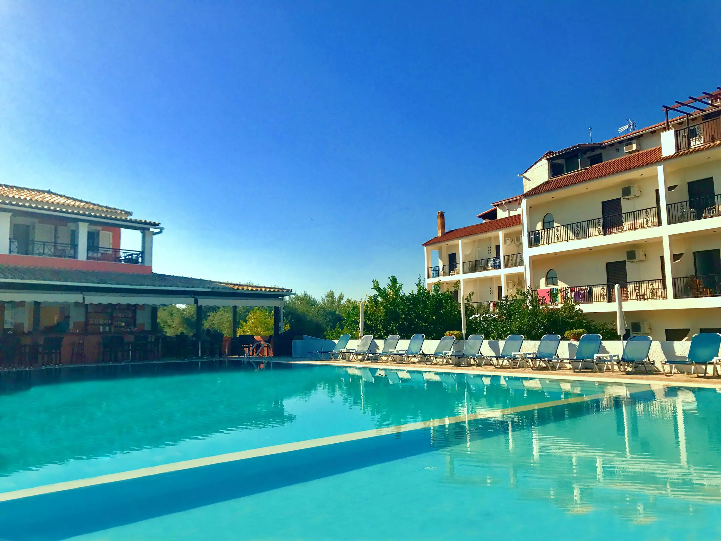 ✈ CORFU | Agios Georgios Argirades - CCB Bruskos 3*, 4 nachten - Bu...