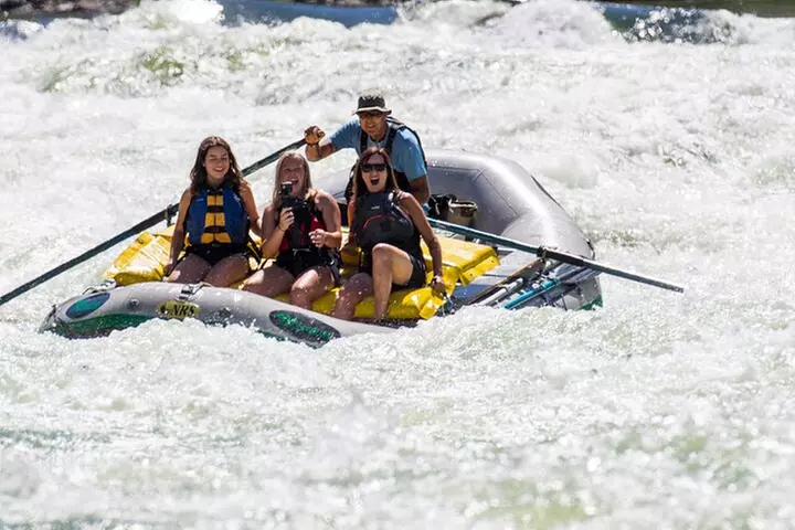 5 Days Guided River Rafting Excursion through Hells Canyon