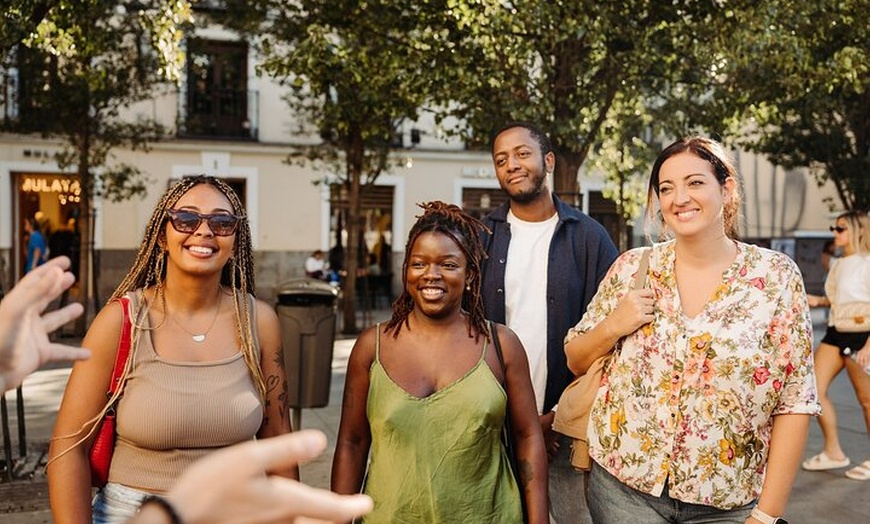 Image 4: Ultimate Toledo Comida e historia Tour a pie inc 7 Catas y vinos