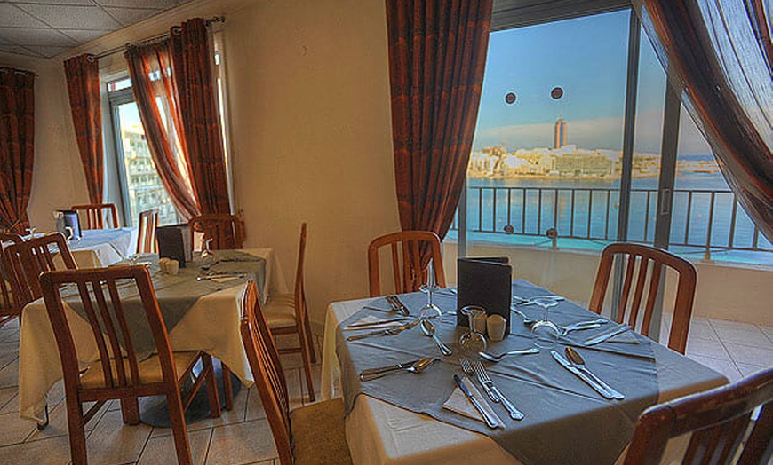 Image 11: ✈ MALTA | Sliema - Plaza Regency 3* - Oceanfront