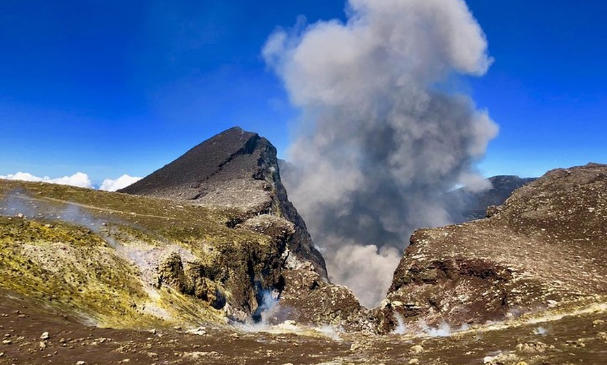 Image 23: Etna - Trekking ai crateri sommitali (solo servizio guida) escursio...