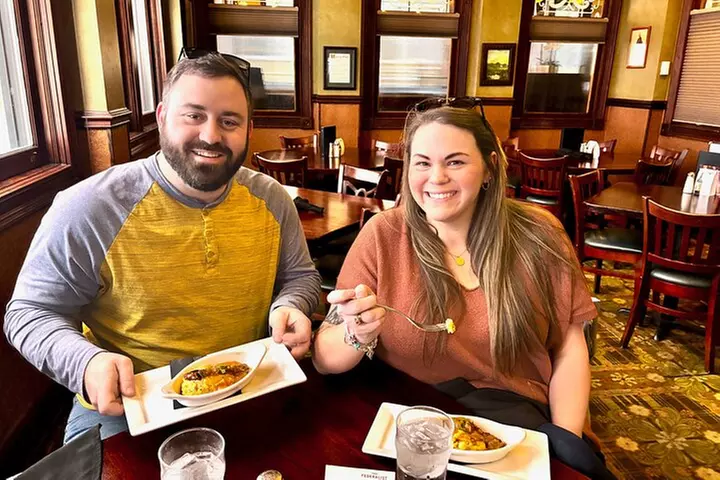 Streetcar Food Tour and Findlay Market with Riverside Food Tours