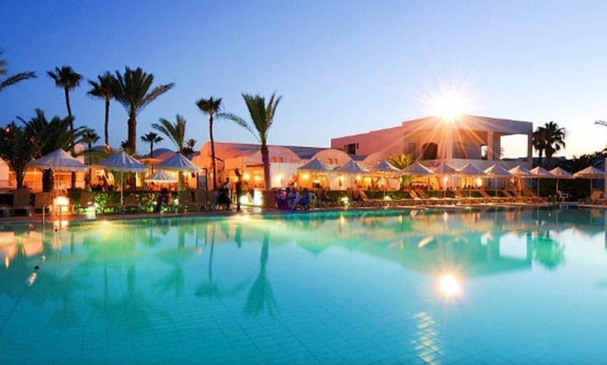 Image 2: ✈ TUNISIE | Djerba - Riad Meninx 4* - Tout inclus