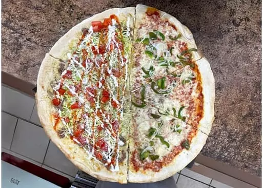 5% Cash Back at Lucas Pizzeria