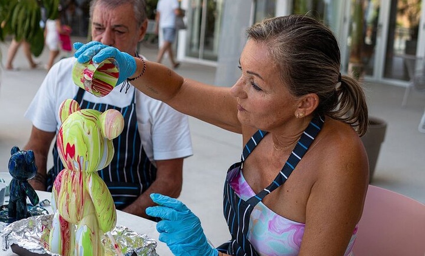 Image 24: Bear Art Studio: Pinta lo tuyo - Taller de arte fluido en Alicante