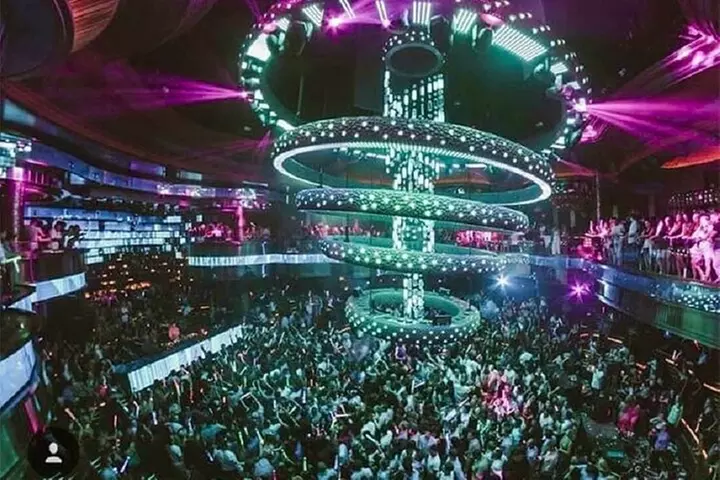 Open Bar Party Bus Nightclub Tour in Las Vegas - Second Medium