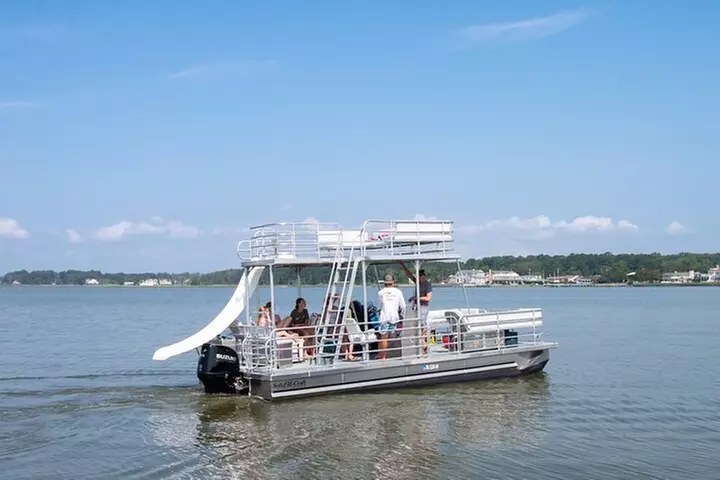 8-Hour Party Pontoon Boat Rental in Chincoteague Island - Second Medium