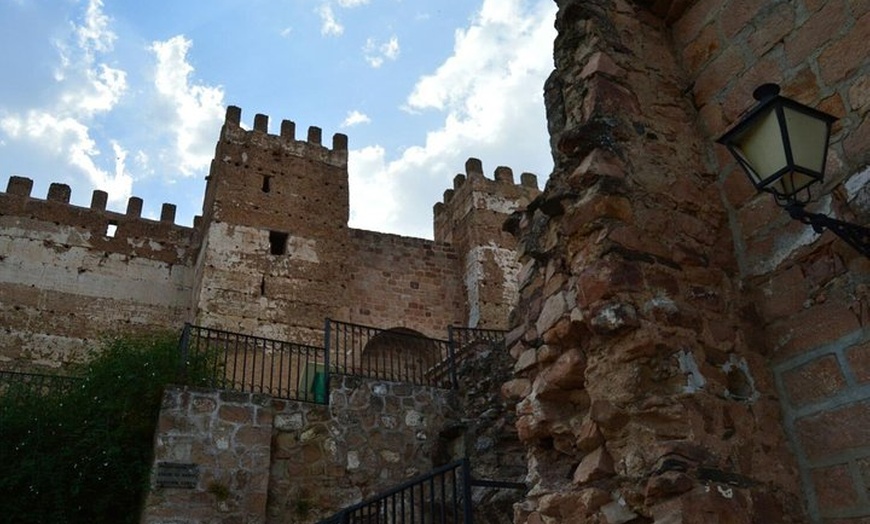 Image 2: Descubre 3 obras de arte en Baños de la Encina