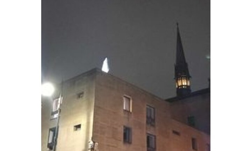 Image 2: Oxford Spooky Ghost Tour with a Local