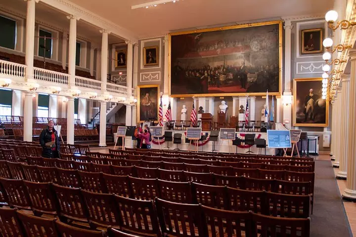 Entire Freedom Trail Walking Tour: Includes Bunker Hill and USS Con...