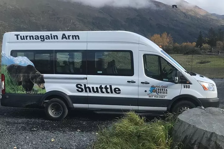 Anchorage City Tour w/ Taste of Wild Smoked Salmon & Reindeer Sausage