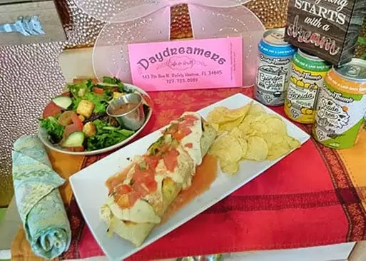 5% Cash Back at Daydreamers Cafe & Grill